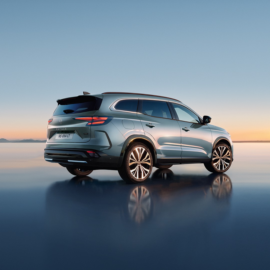 Auto Cambota: Renault Espace Full Hybrid E-Tech